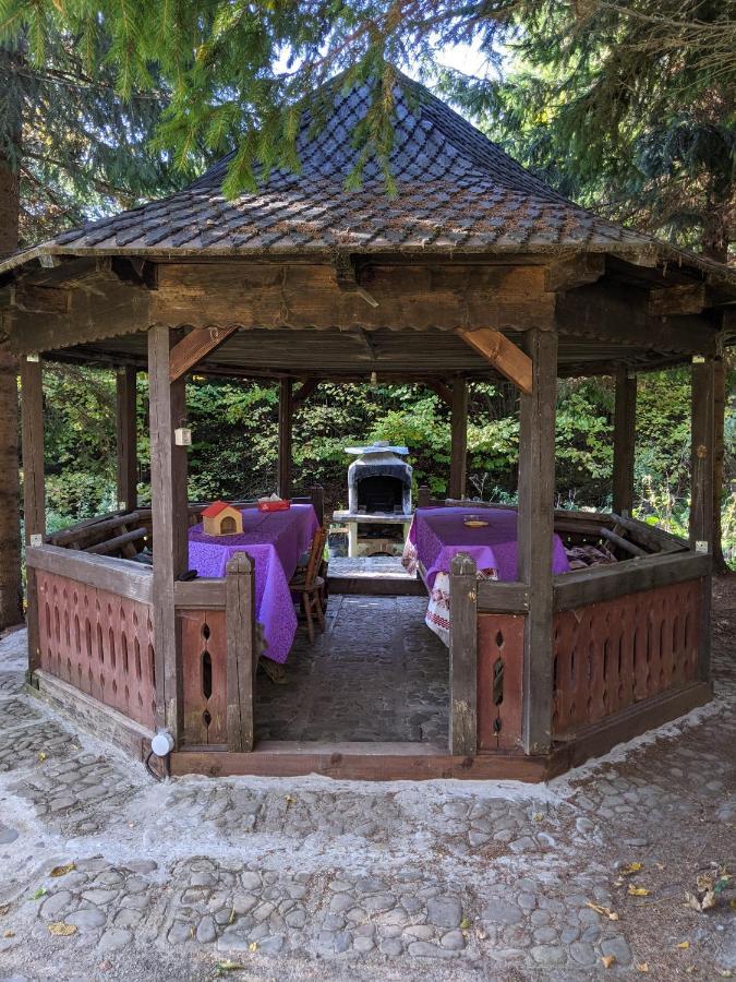 Cabana Serenade Sucevita Exterior foto